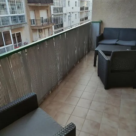 Piso De 4 En El Centro De דירה