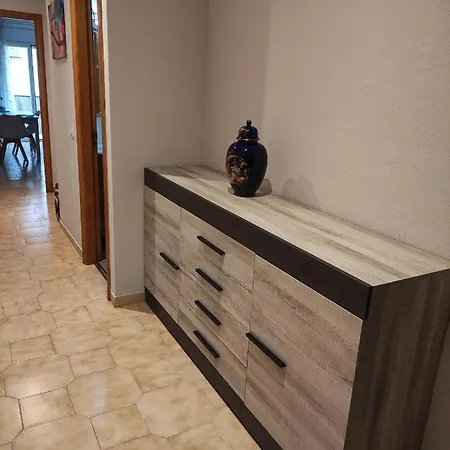 Piso De 4 En El Centro De * Roses